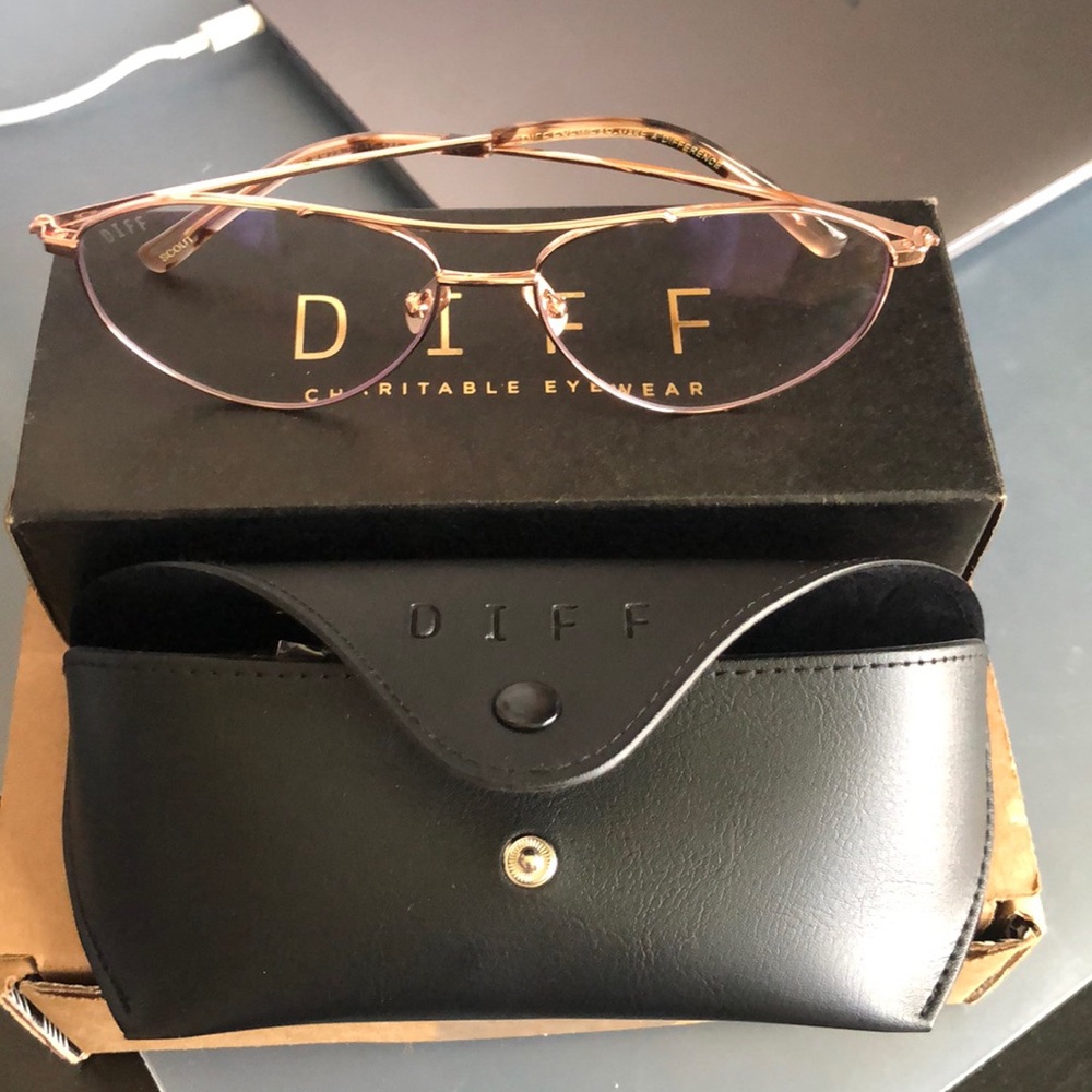 DIFF EYEWEAR BLUELIGHT GLASSES